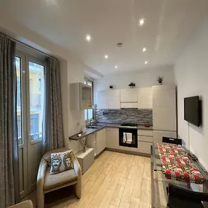  Apartment Avaja - Daria's